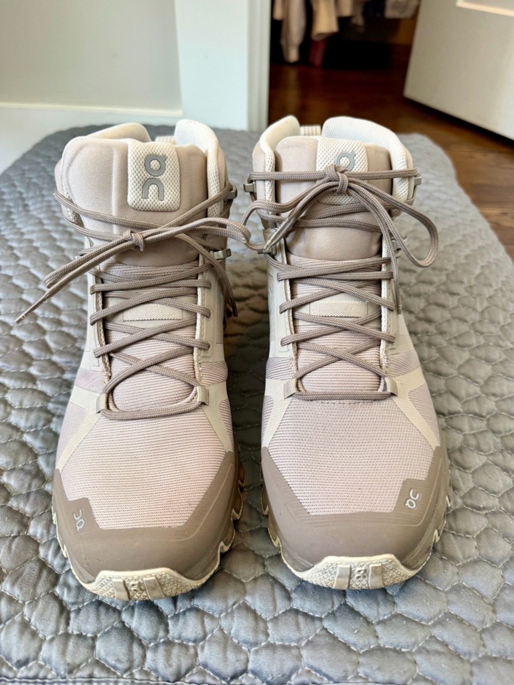ON Women's Beige Lace-Up Hiking Boots